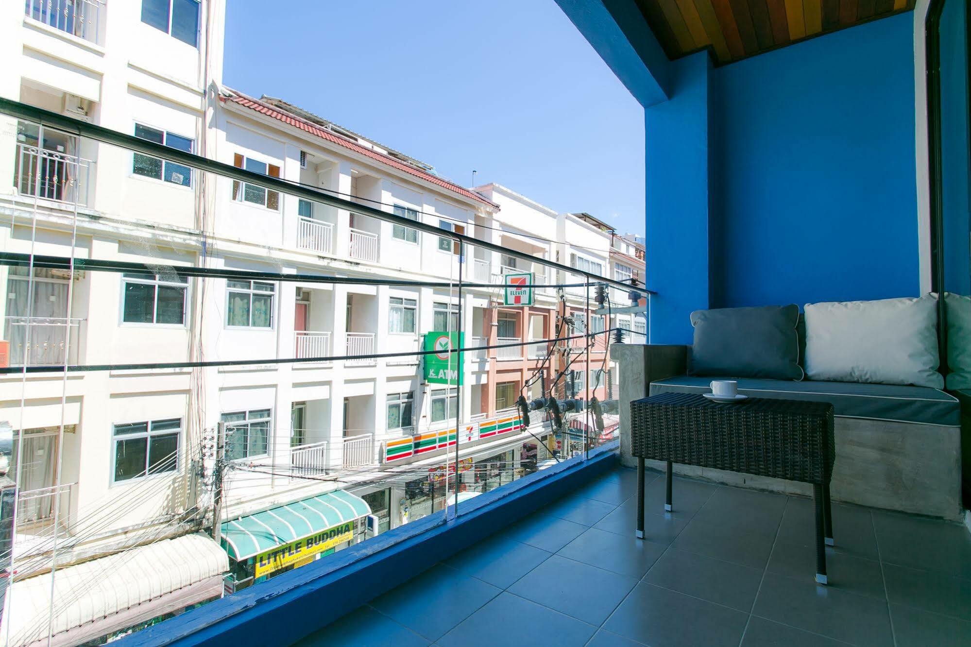 The House Patong Hotel Exterior foto
